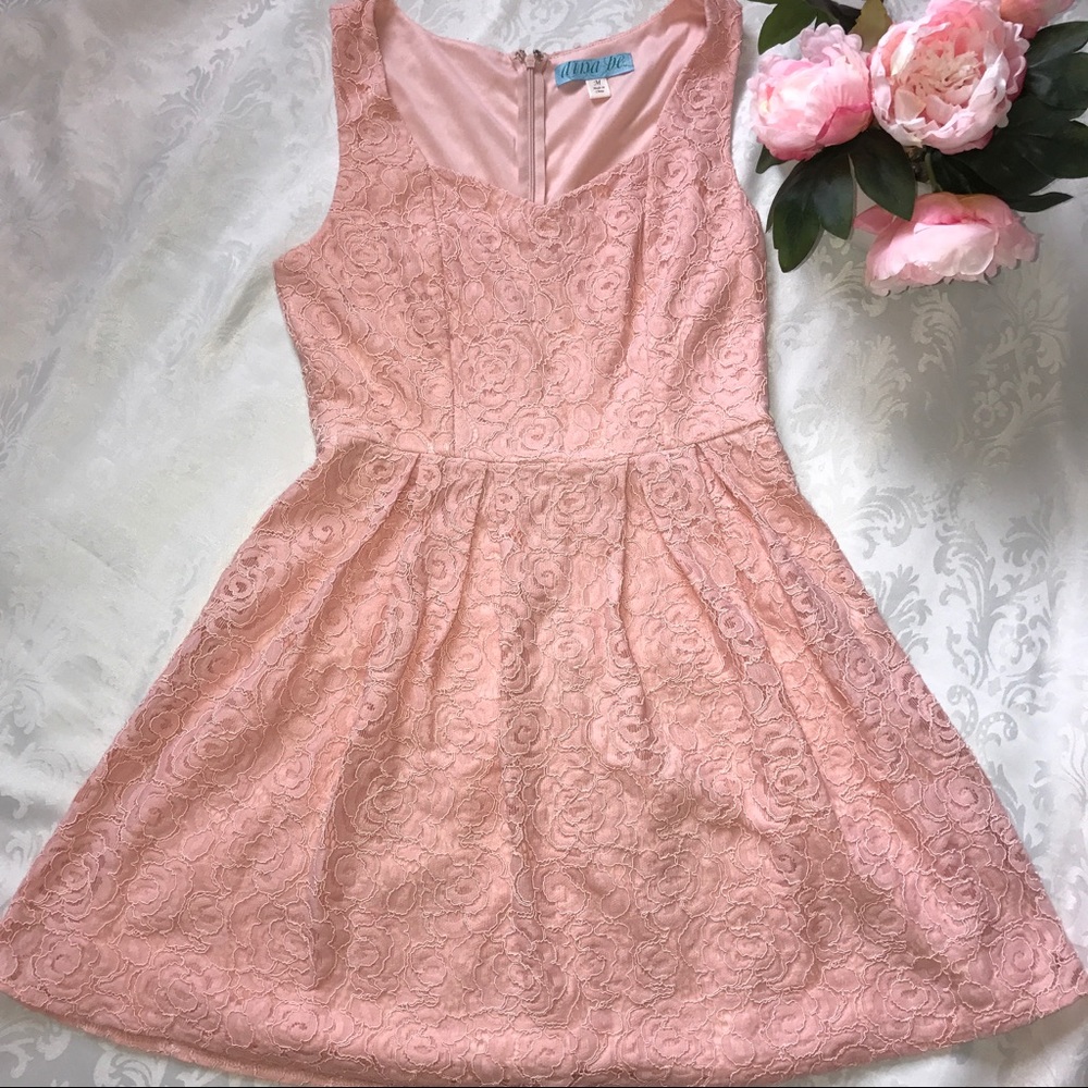 Lace dress